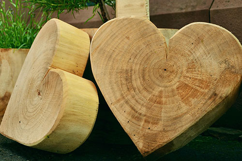 Advertise your Vancouver area woodworking products, for special occasions or any time!